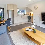 Deluxe Central Retreat W/Super King Bed